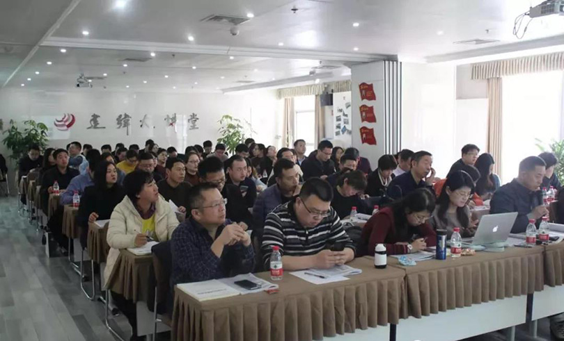 中州建設有限公司周六、周日“充電”忙